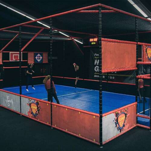 Stade multisports interactif - parcs de trampoline et aires de jeux