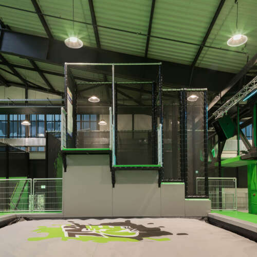 Jump tower and air bag trampoline park